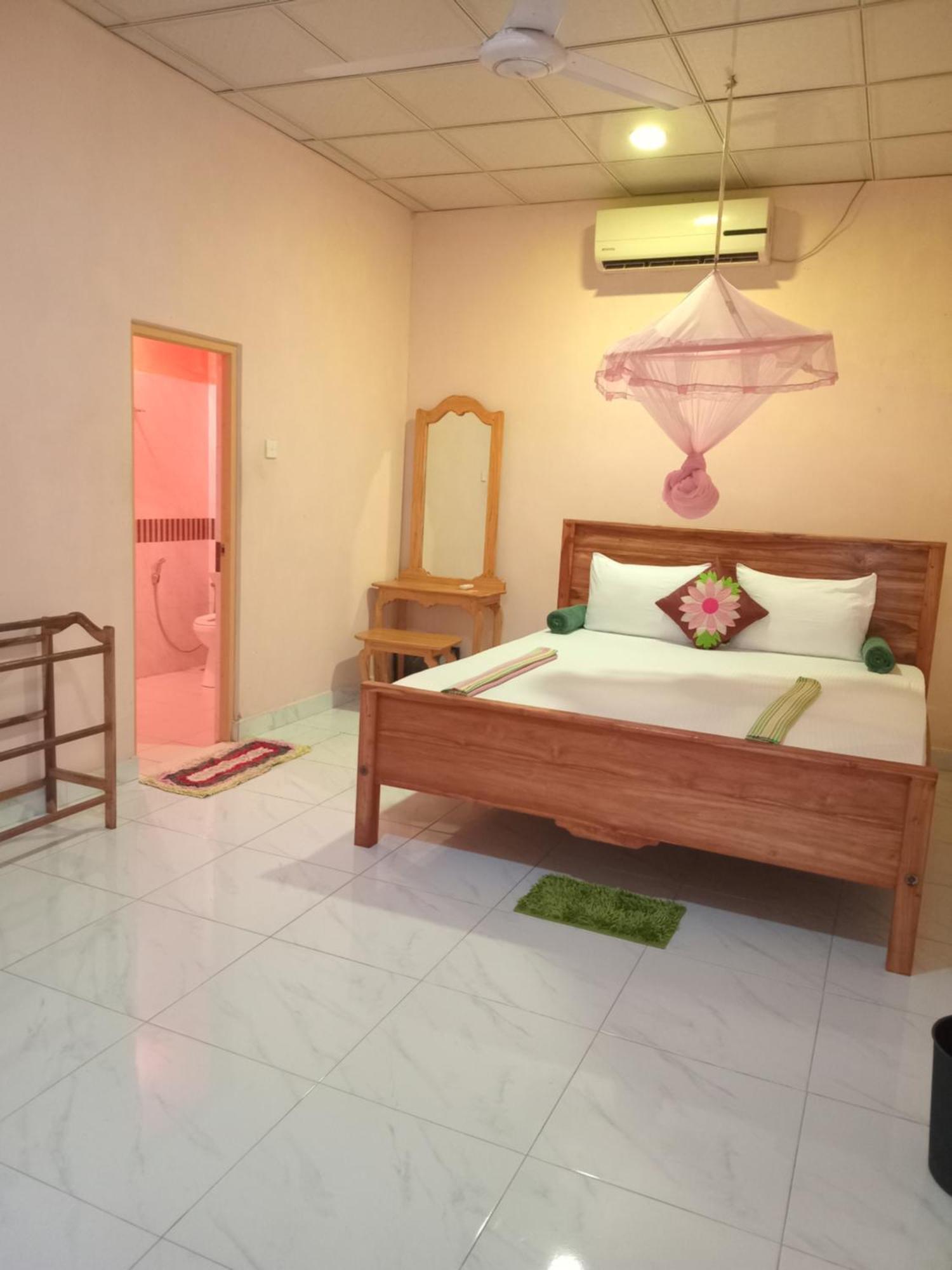 Green Park Safari House & Eco Tree House Udawalawe Ngoại thất bức ảnh