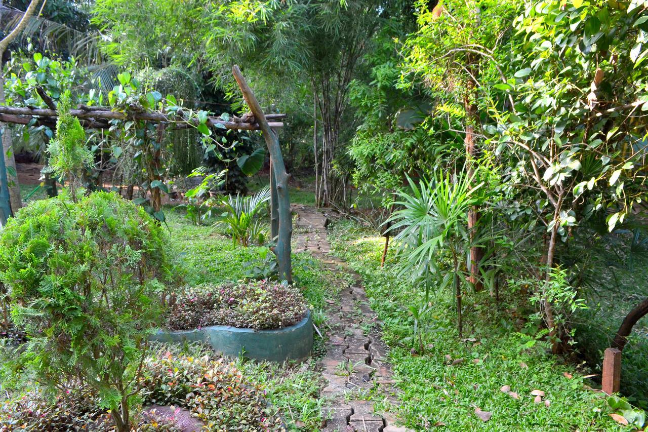 Green Park Safari House & Eco Tree House Udawalawe Ngoại thất bức ảnh