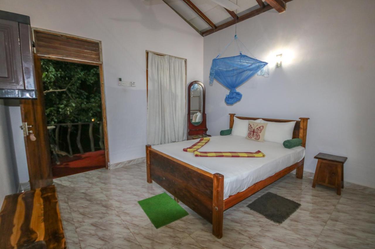 Green Park Safari House & Eco Tree House Udawalawe Ngoại thất bức ảnh