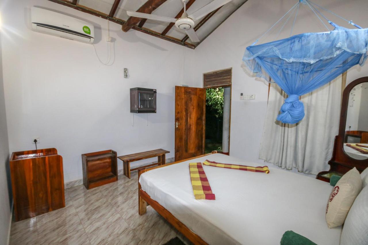 Green Park Safari House & Eco Tree House Udawalawe Ngoại thất bức ảnh